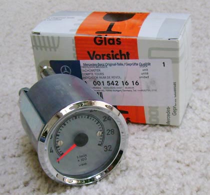 Unimog 12V Tachometer